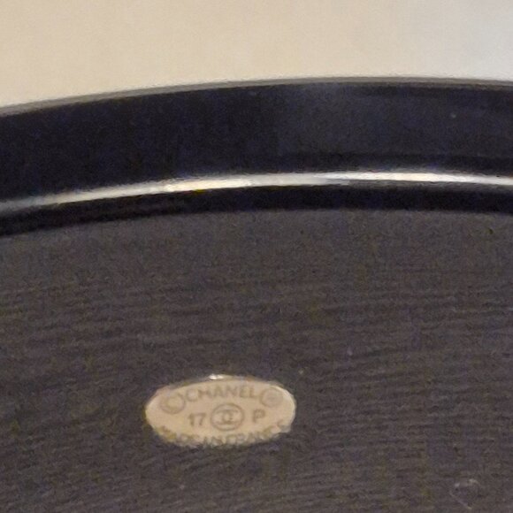 Chanel, Bangle (resin), Black & Pink, CC Logo, Digital Chainlink design, RARE - Picture 3 of 3